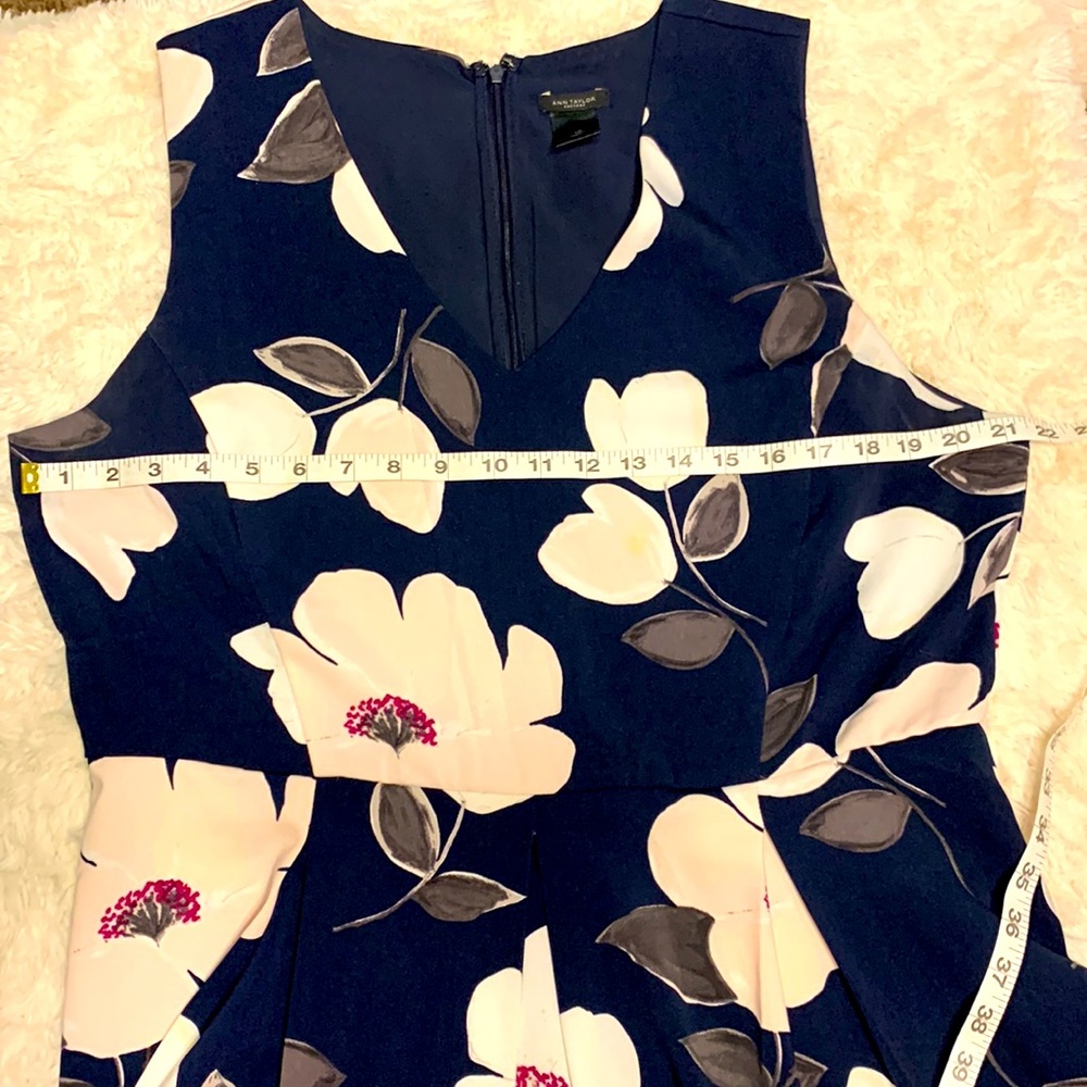 AnnTaylor Blue Floral Pleated Garden Party Office Church Dress size 16 - Picture 13 of 14